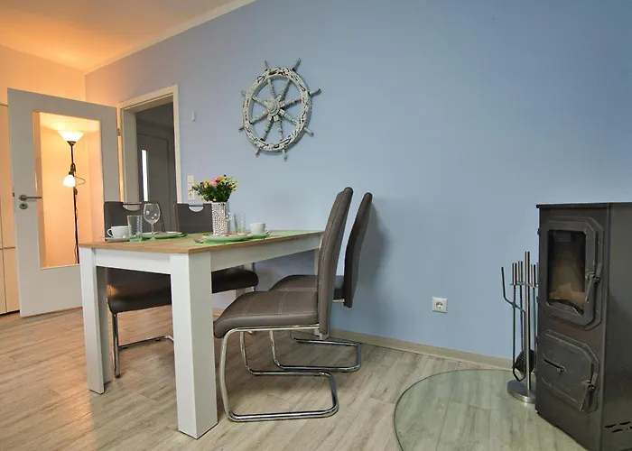 Apartamento Ausblick Haushaelfte Stahlbrode